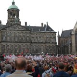 Keer het Tij manifestatie vult de Dam op 2 oktober 2004 met 50.000 mensen